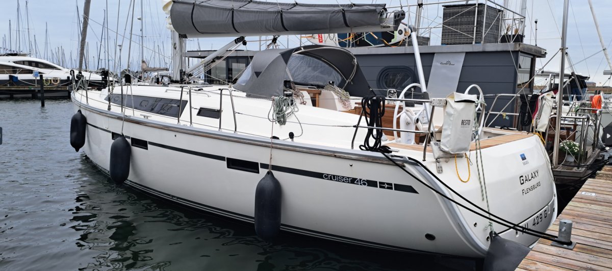 Bavaria Yachts - 14.27 {{i18n.meters}}