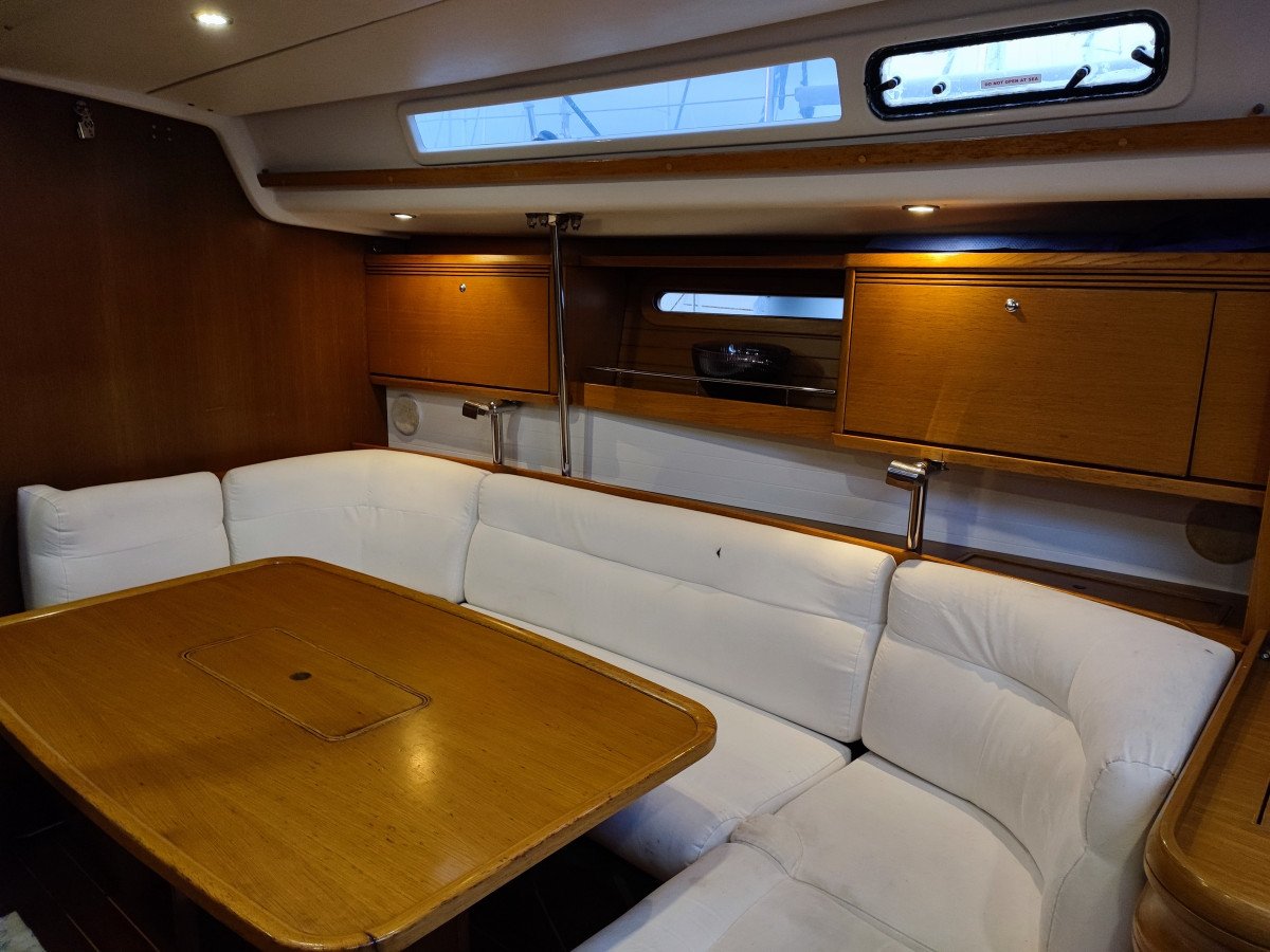 Curso de navegación y yoga en Cerdeña