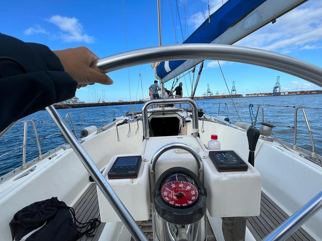 Maritime Navigation Specialization through Online Courses