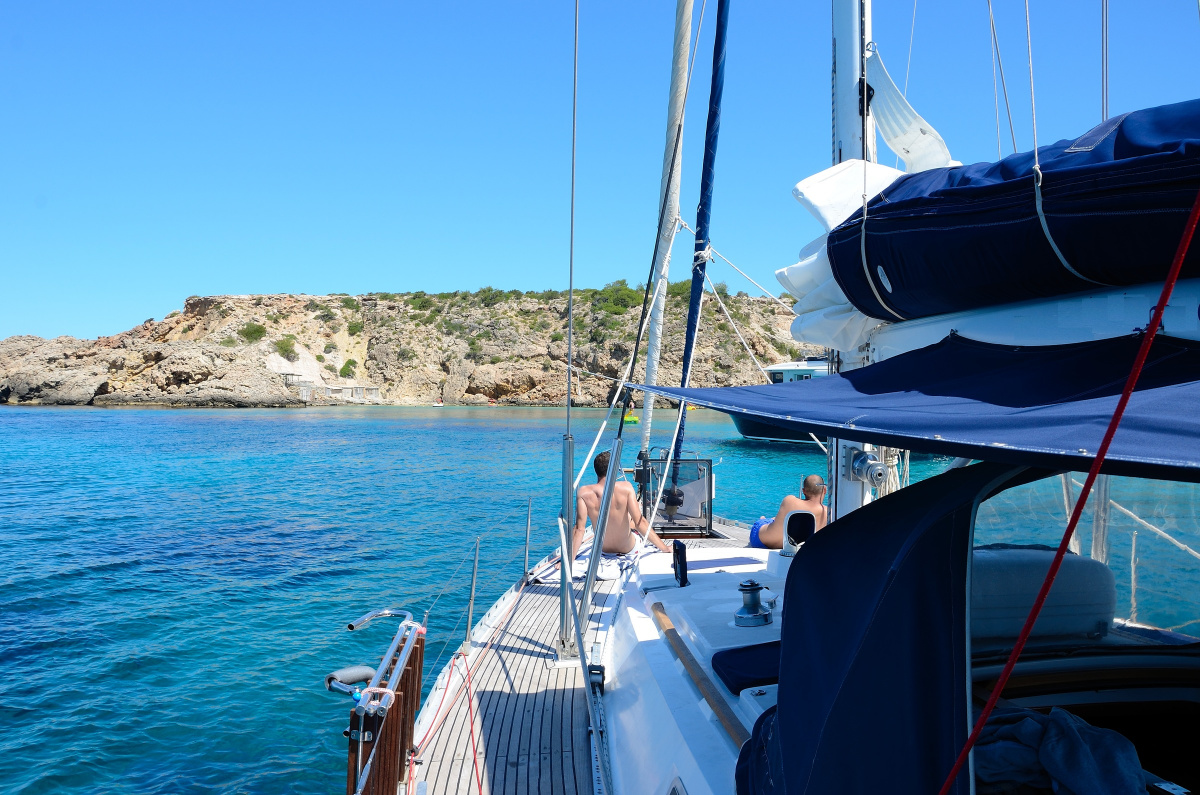 vacations in ibiza and formentera sailboat