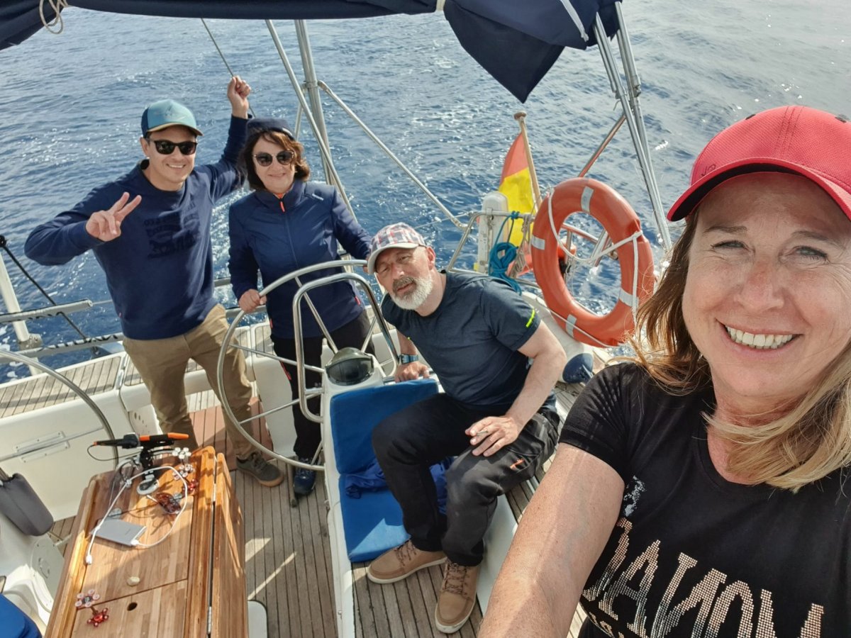 Viaja en barco y aprende a navegar en un curso de 7 días desde Valencia