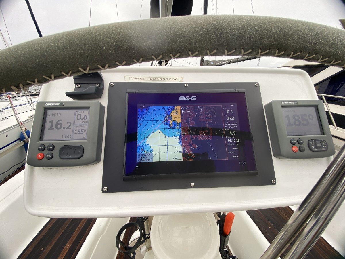 Impara a navigare le Rías Baixas con il nostro corso di vela.