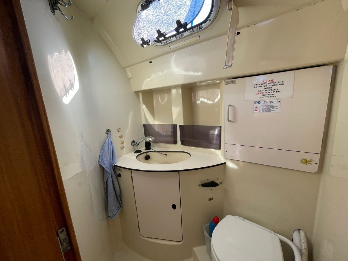 Velero - Dufour Yachts - 3 cabinas