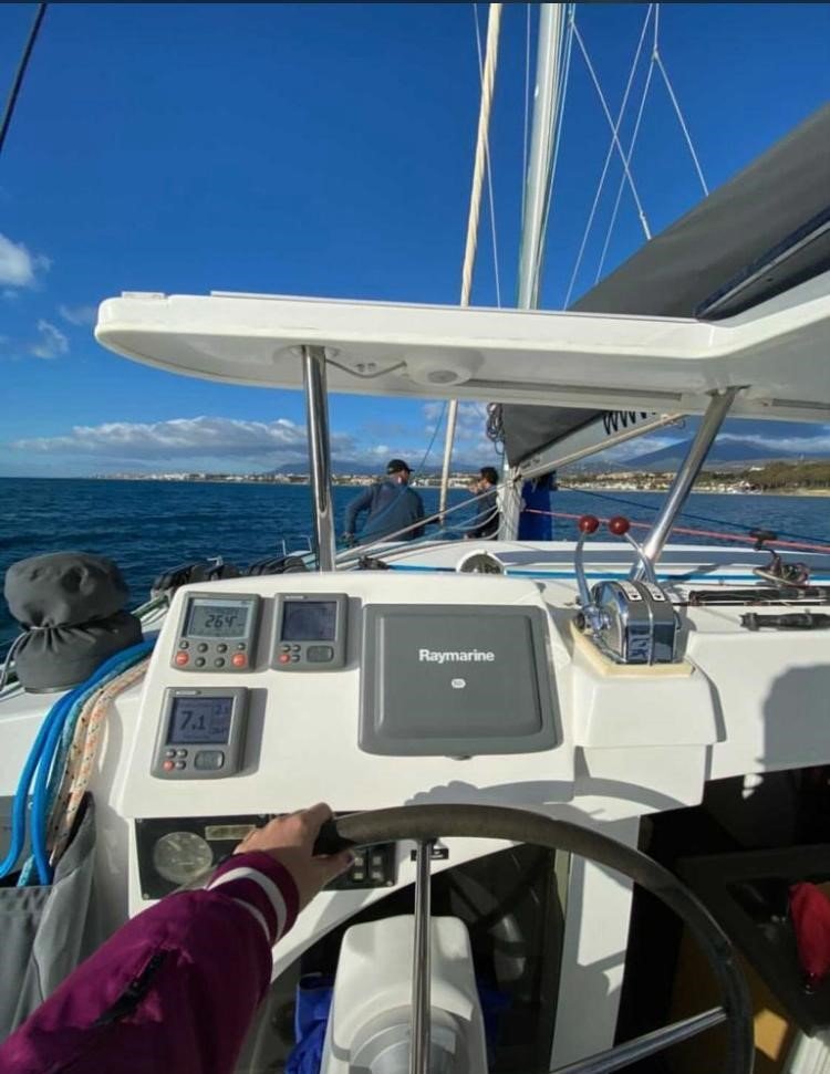 Corso di vela di livello intermedio a Málaga/Marbella