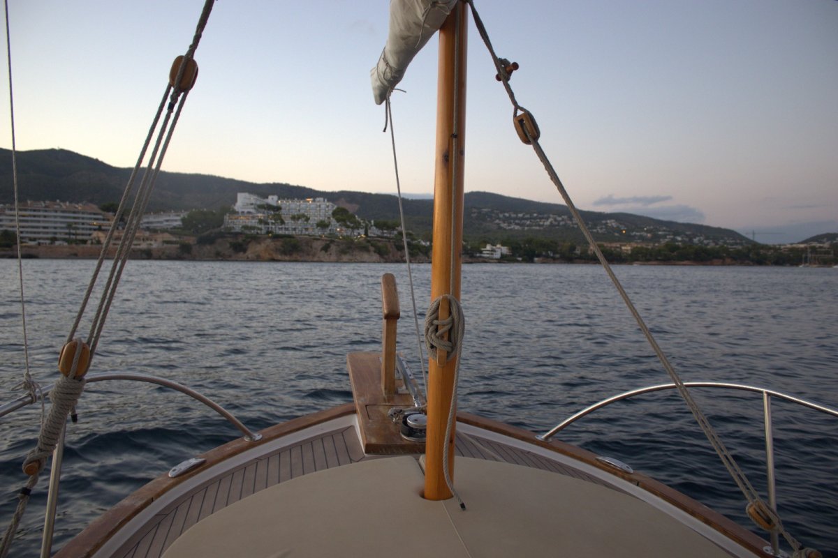 Electric llaüt sunset excursion from Puerto Portals