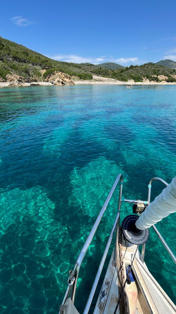 Scopri le meraviglie naturali delle isole della Maddalena, Lavezzi e Corsica in barca a vela