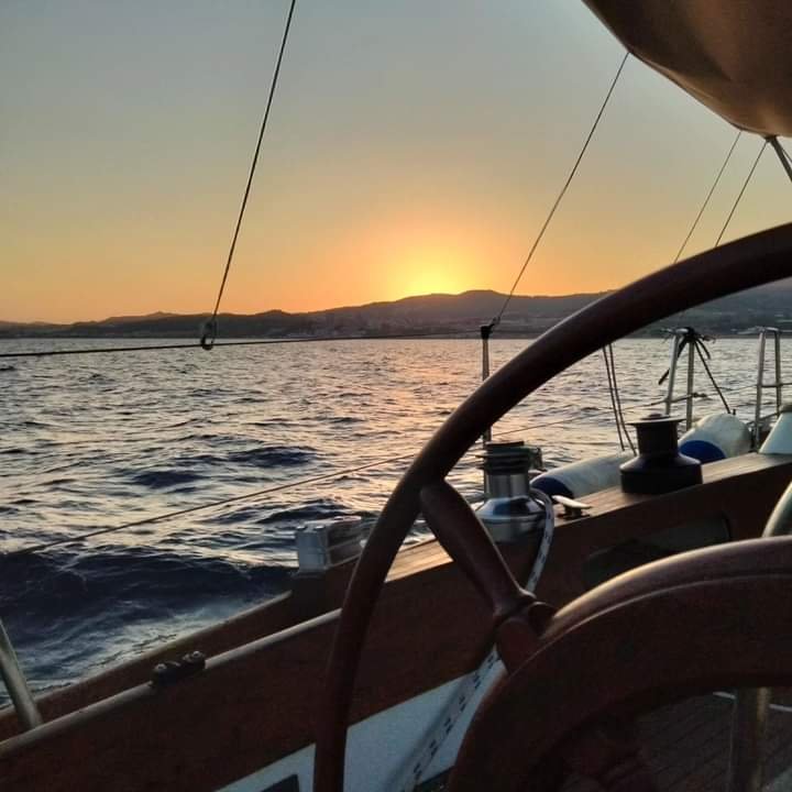 Erkunden Sie das Mittelmeer von Palamós, Blanes oder Roses