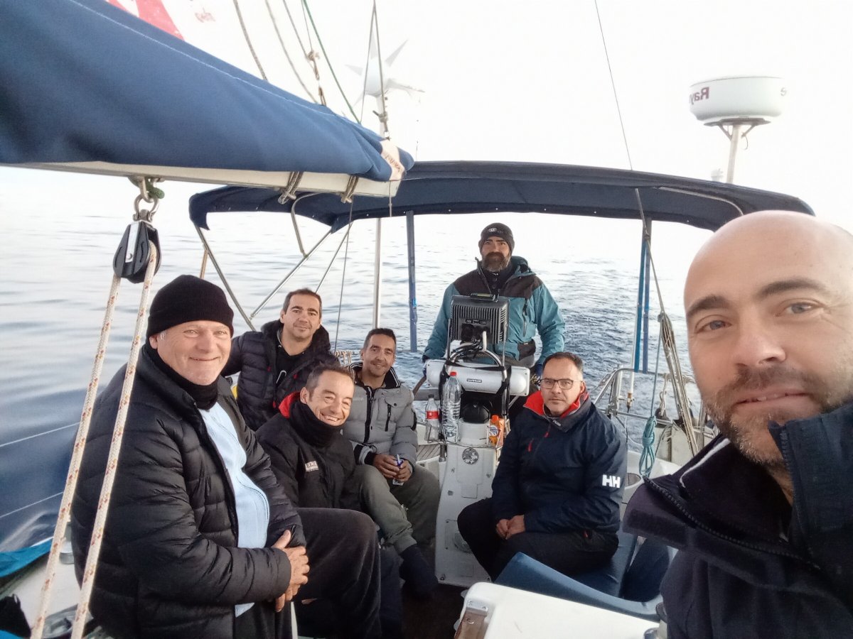 Aventura de navegación en velero por Almería y Murcia