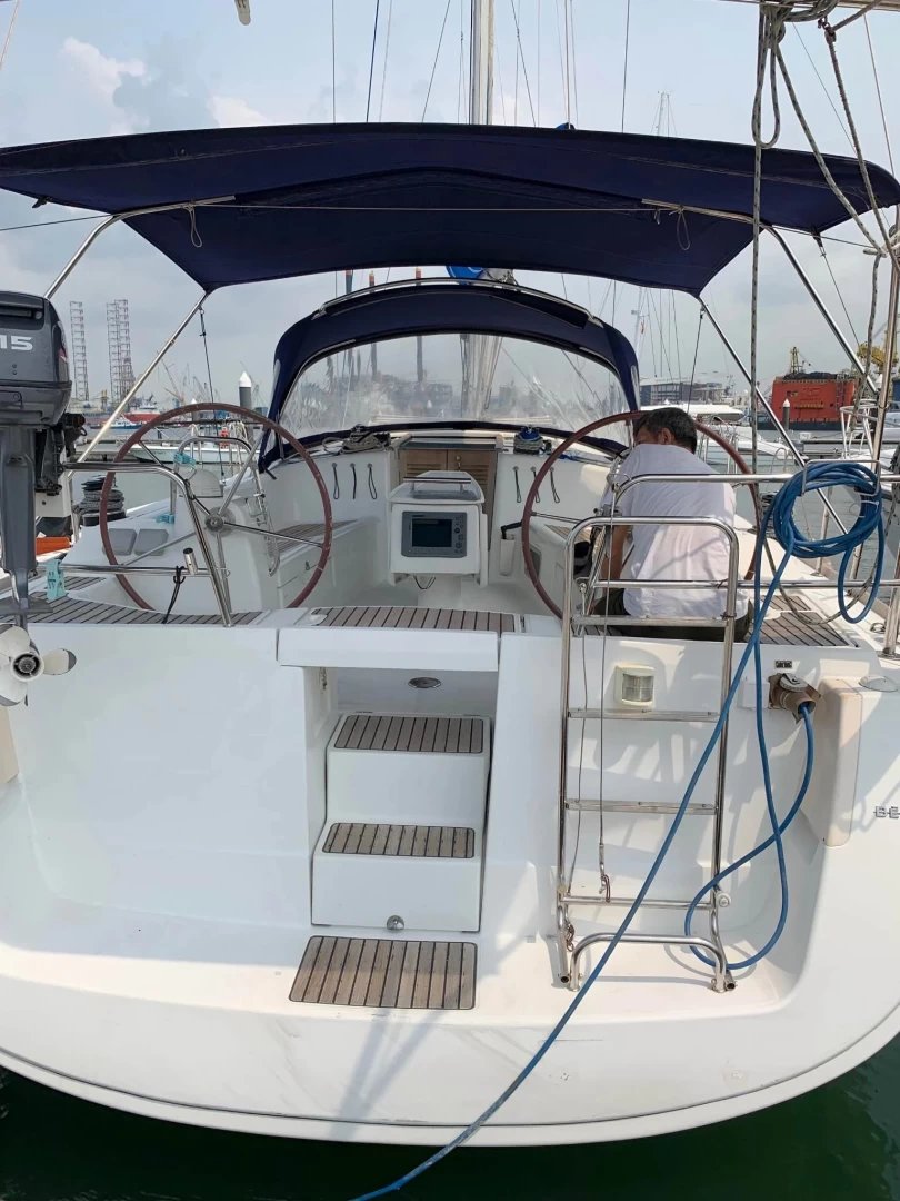 Sailboat - Bénéteau - Oceanis 43