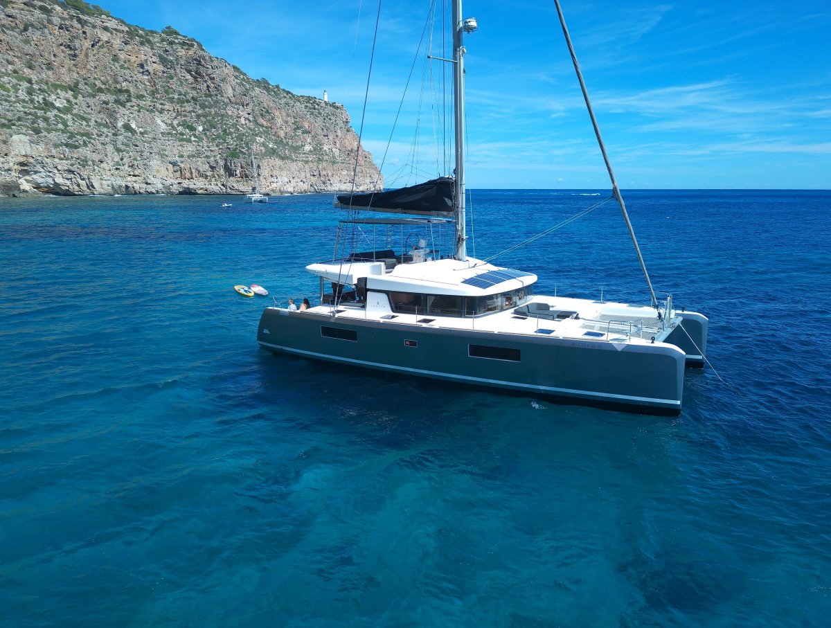 Catamaran - Lagoon - 5 baths