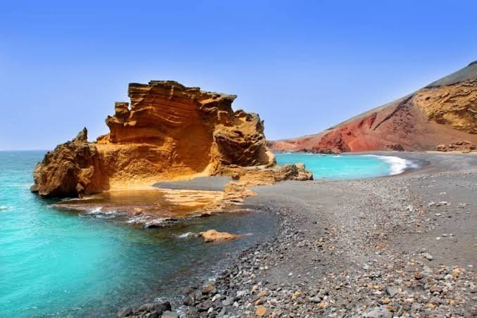 Sea excursion in catamaran from Cadiz to Lanzarote