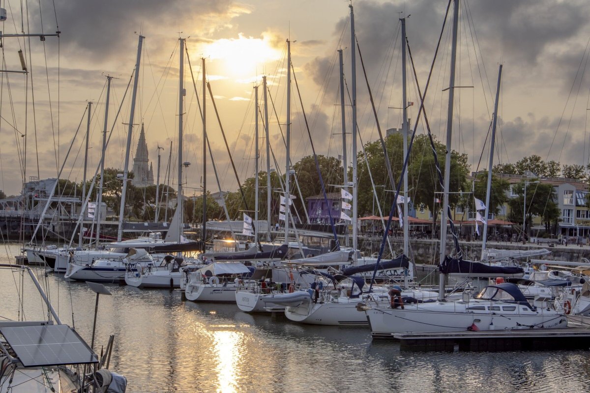 Sailing adventure experience