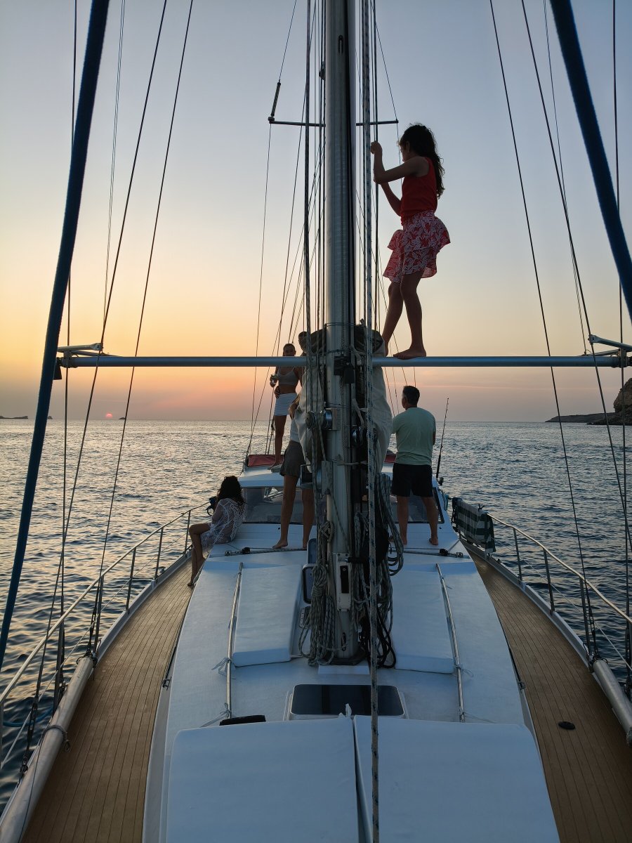 Sailing and cooking experience in a sailboat around Mallorca