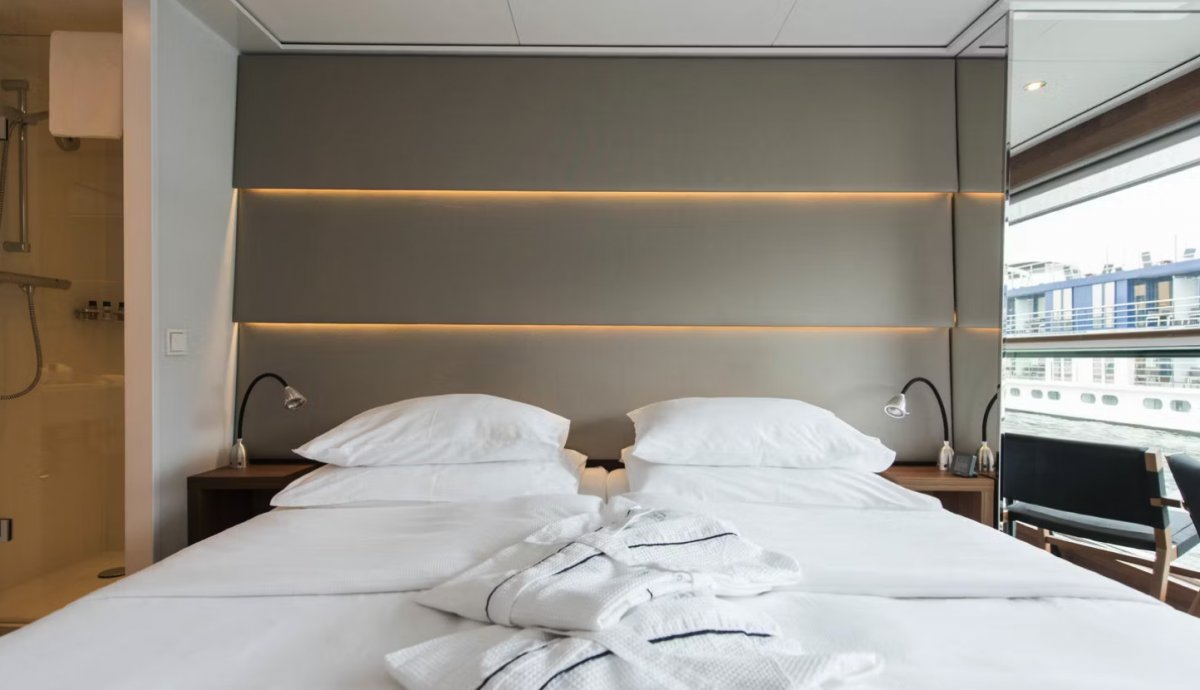 Passagierfähre - Custom - 20 {{i18n.baths}}