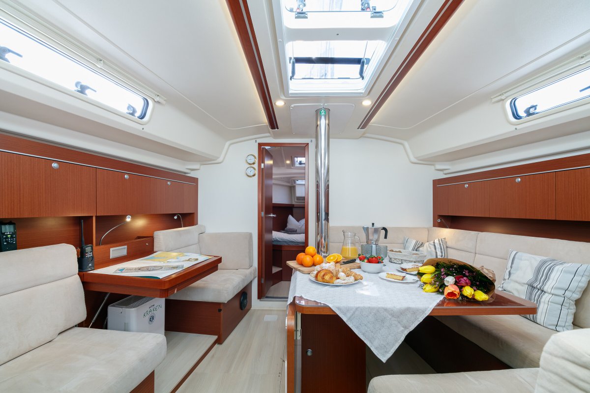 Sailboat - Hanse - 2 baths