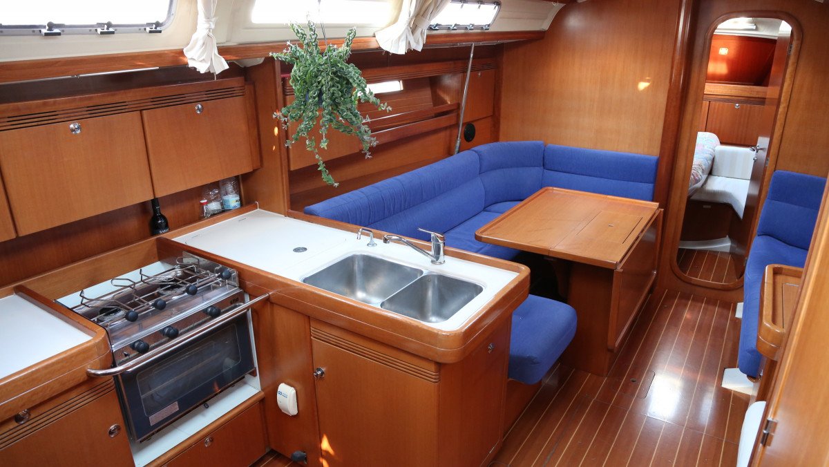 Dufour Yachts - 7 personas