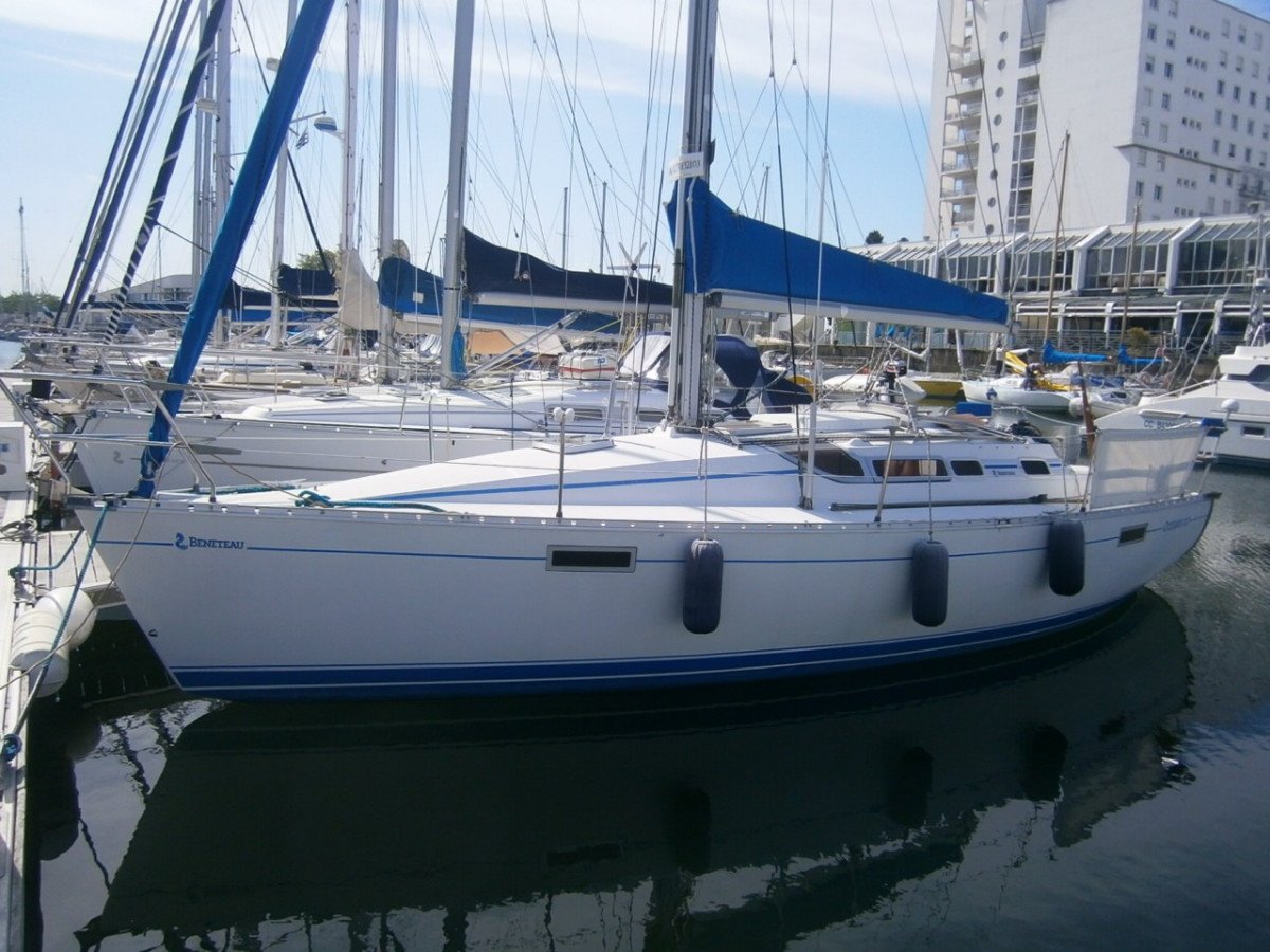 beneteau-oceanis-320-huge-293816a7459e4656