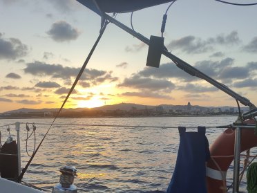 Tramonto in barca a vela dal Porto Olimpico