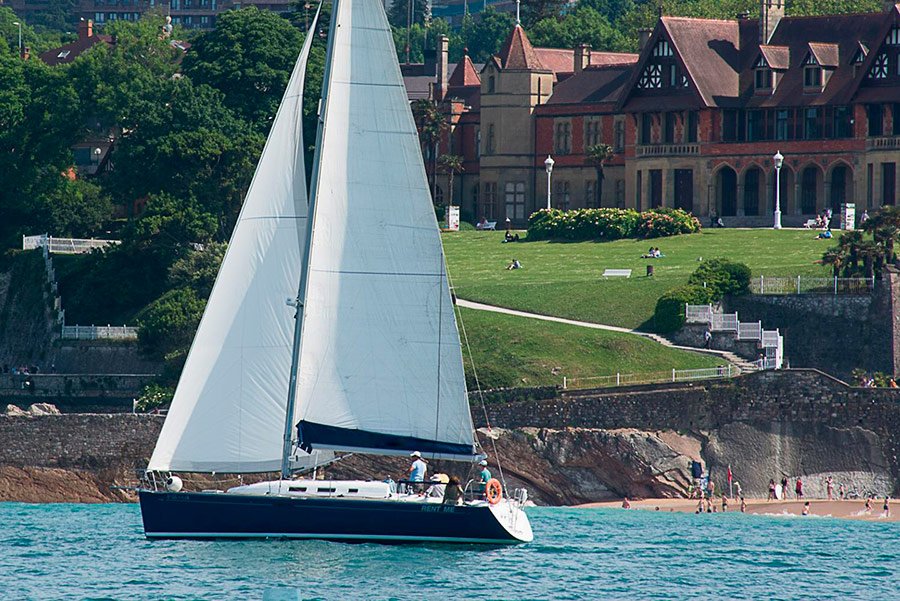 Bénéteau - 12.5 metri