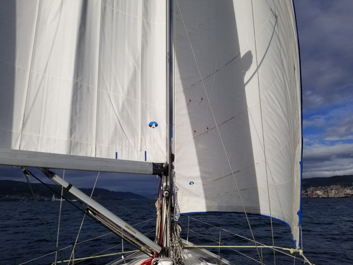 Impara a navigare su una barca a vela da Vigo