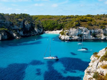Eine Woche Segelkreuzfahrt rund um Menorca