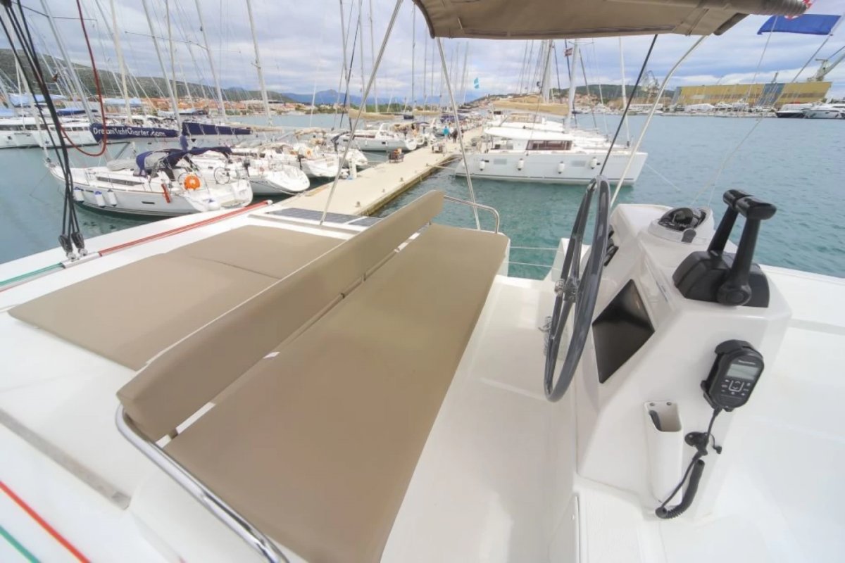 Bali - Catamaran Bali 4.5