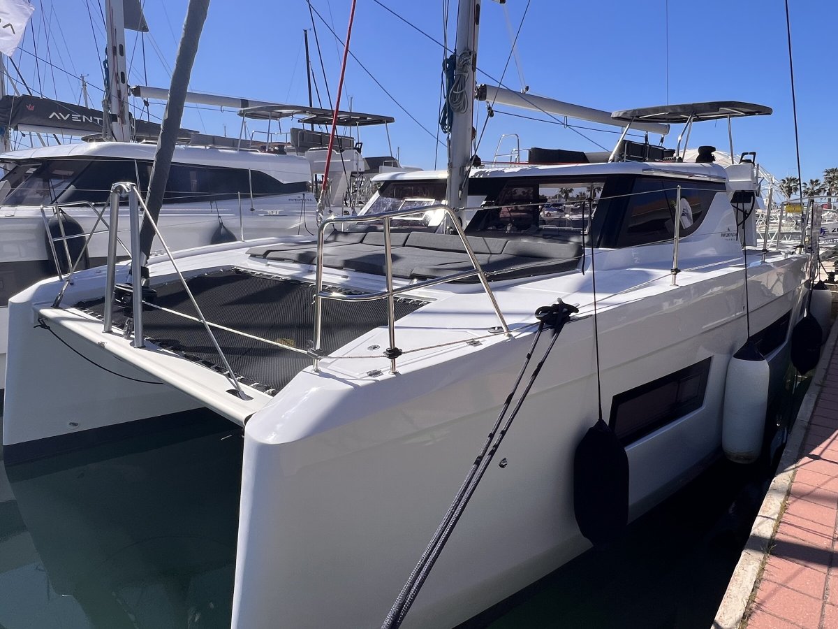 Aventura Yachts - 4 cabinas