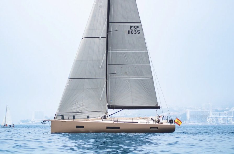 Bénéteau - First Yacht 53