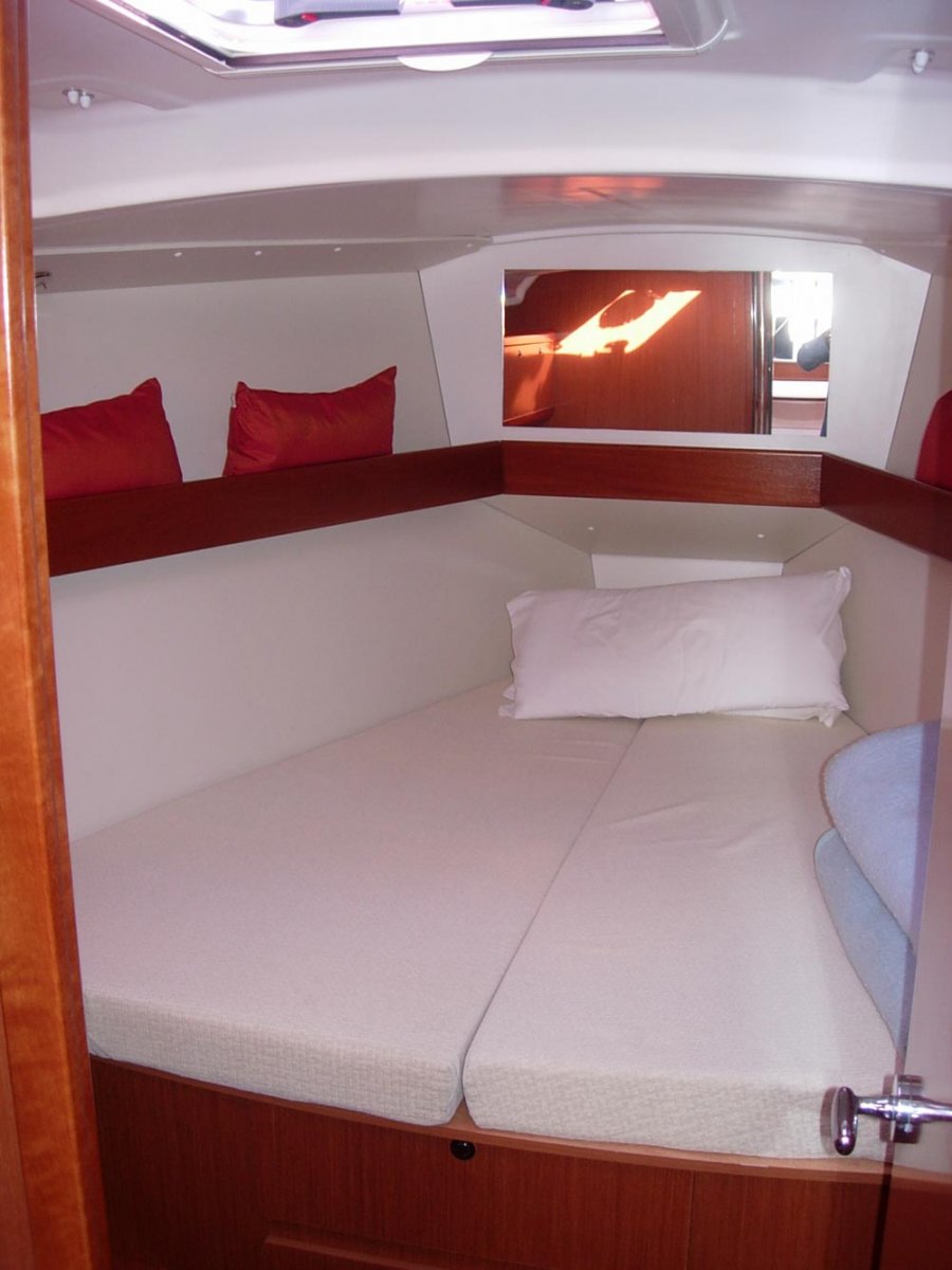 Bénéteau - Oceanis 37