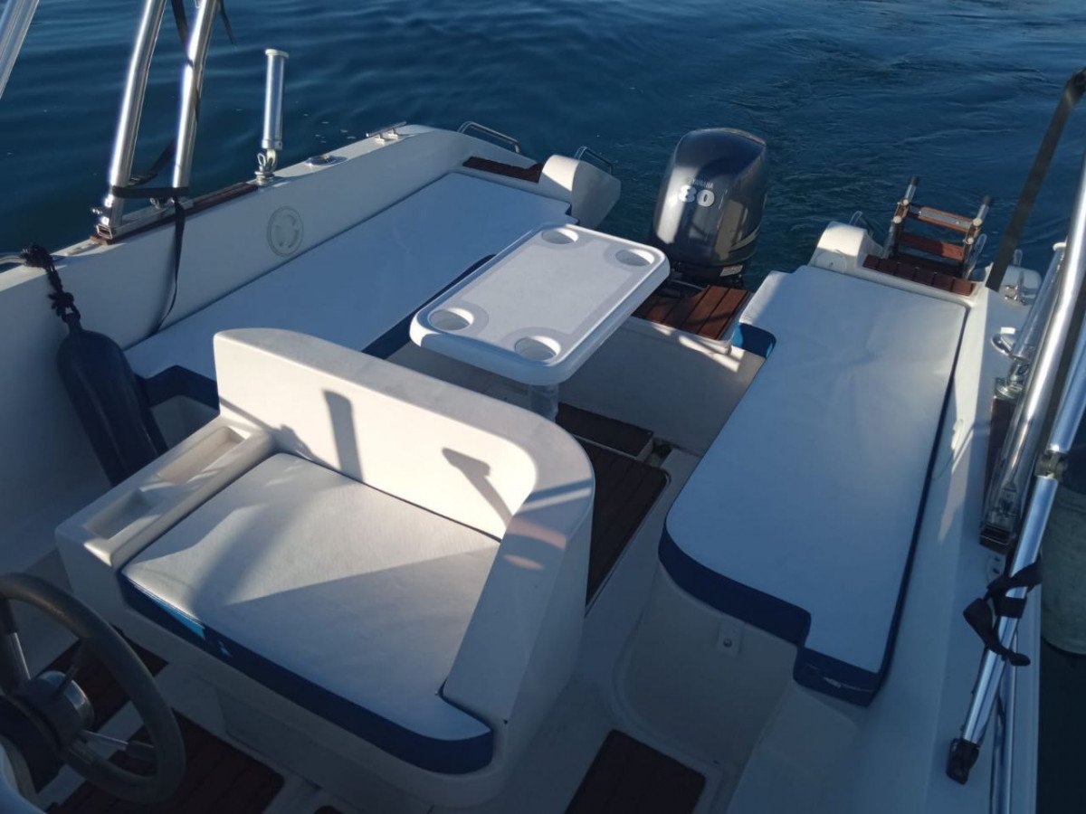 Sailing along Fuengirola's coast without a skipper