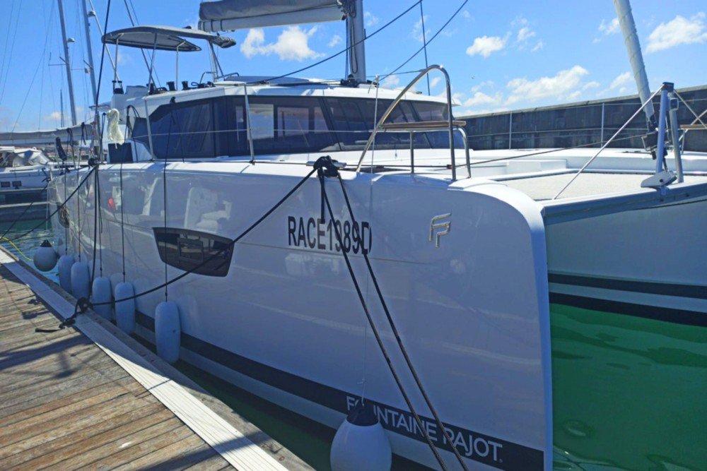 Catamarano - Fountaine - 12.8 metri