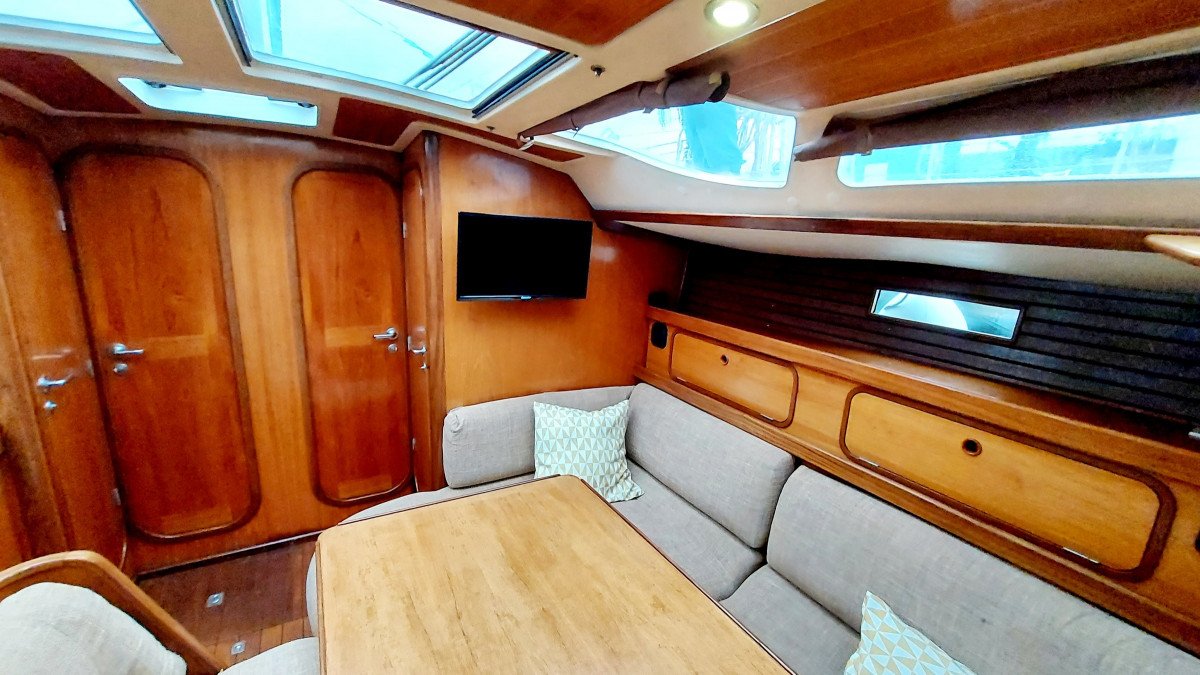 Bénéteau - 4 cabins