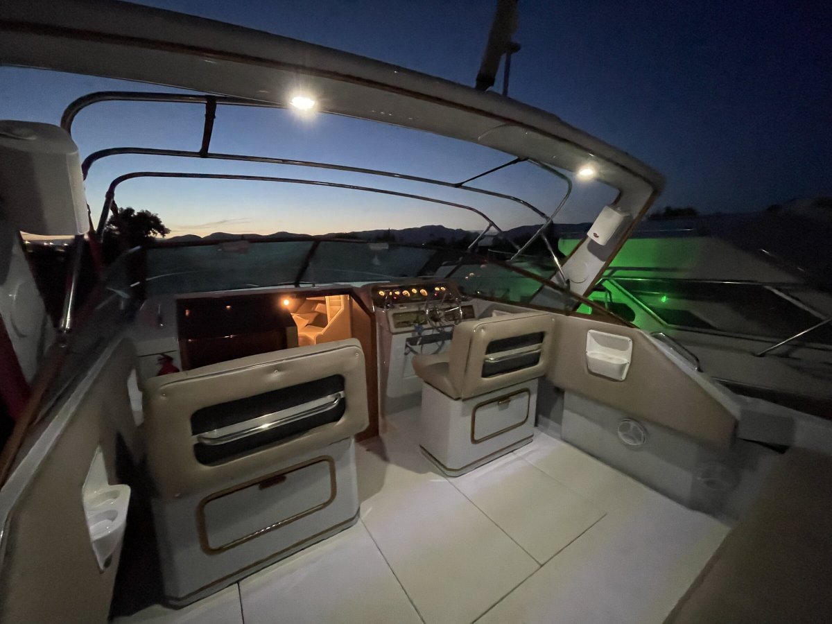 Beginner's sailing course in the Mediterranean