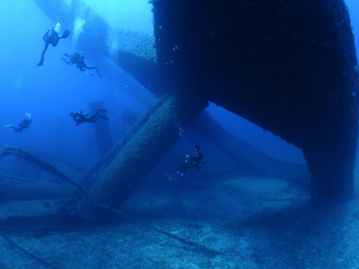 Rilassati sotto il caldo sole del Mediterraneo