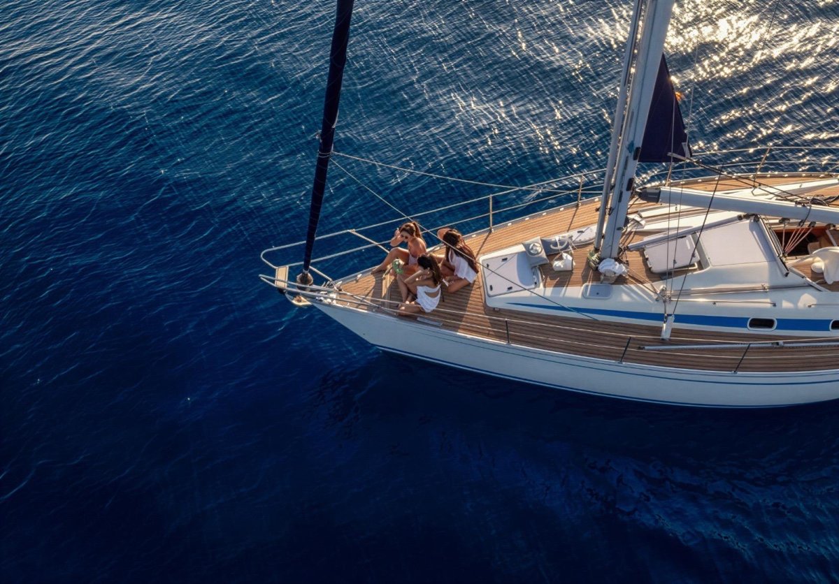 Bavaria Yachts - 1991