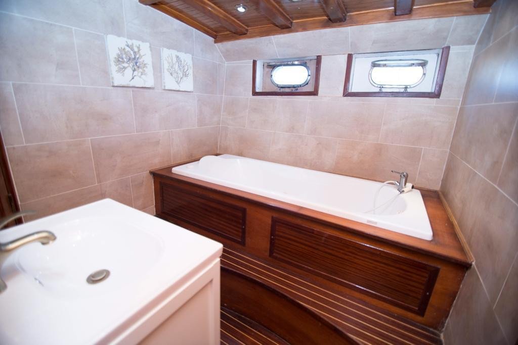 Velero - Galan - 23.47 metros