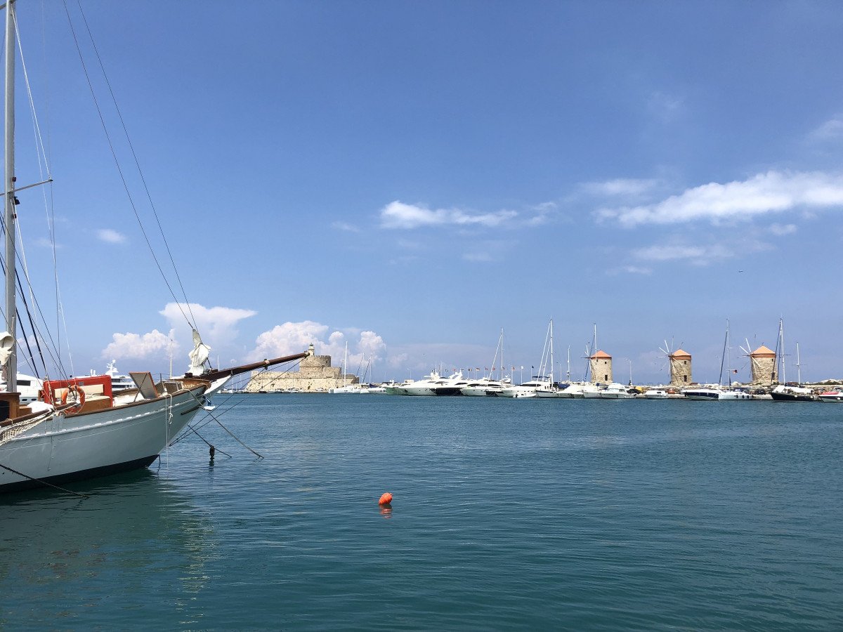 Giro in barca nel Mediterraneo