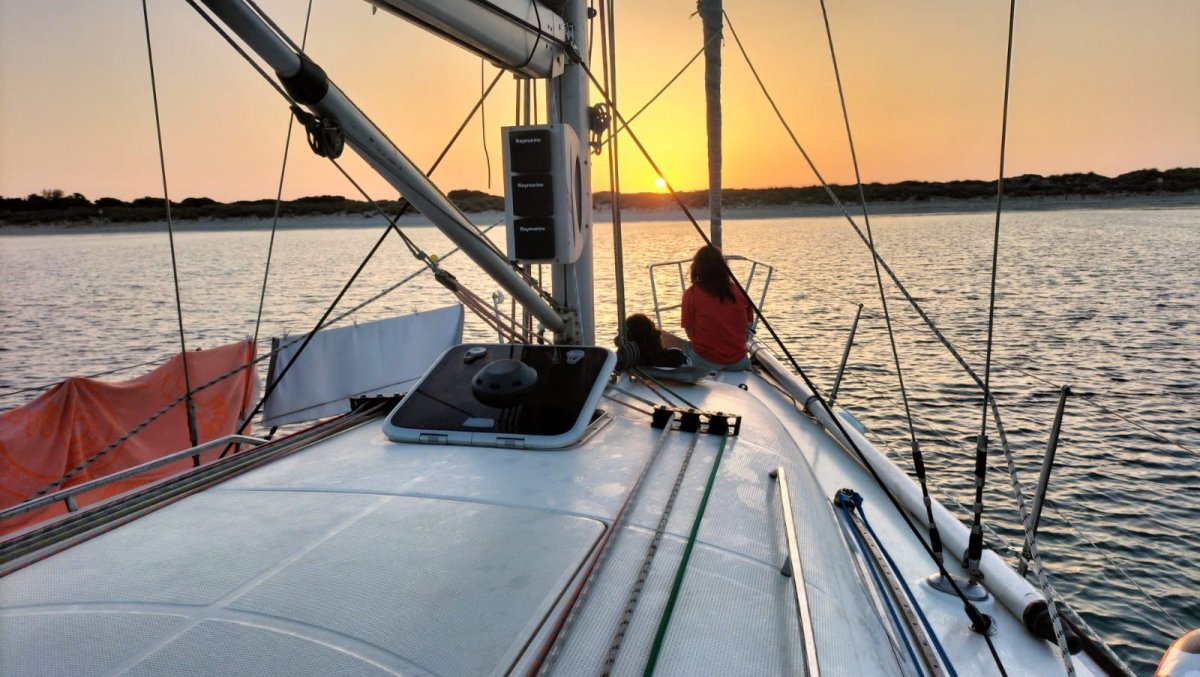 Excursión en Velero por Jávea, Moraira y Calpe desde Alicante