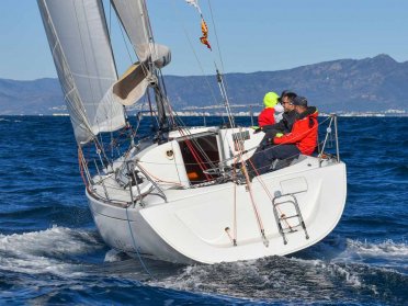 Corso di vela da crociera di 5 giorni sulla Costa Brava
