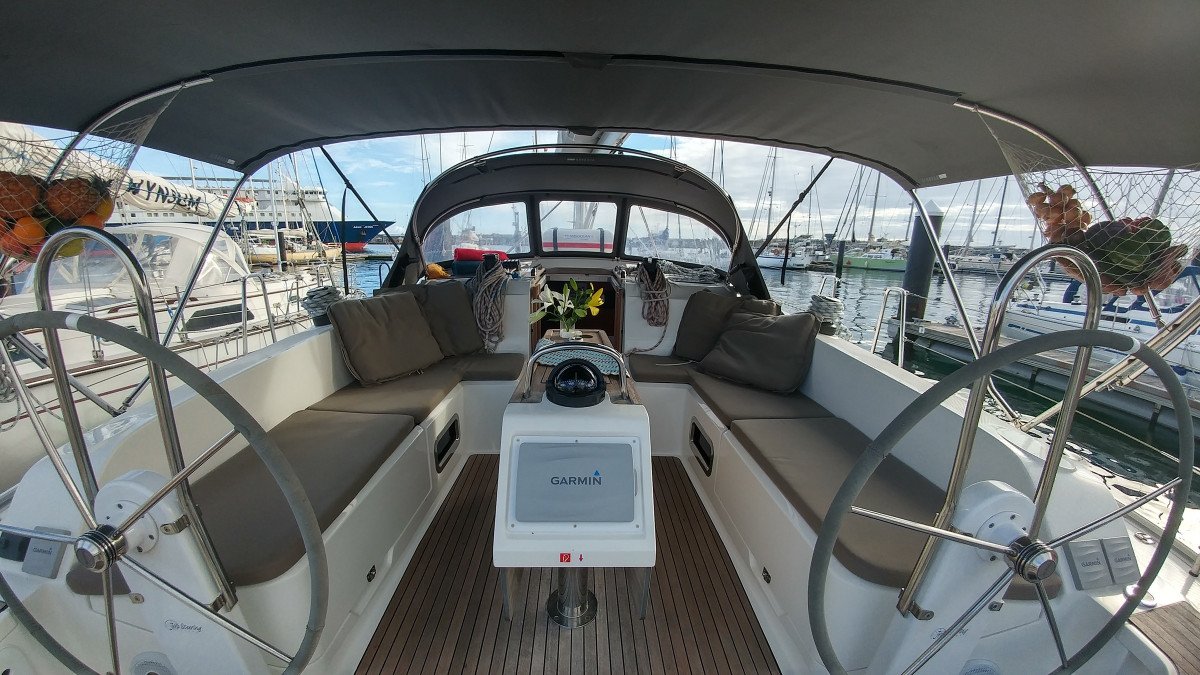 Bavaria Yachts - 14 metri