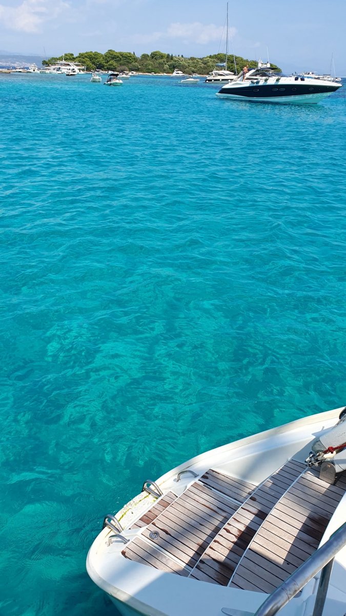 Imparare a navigare nelle acque azzurre della Croazia