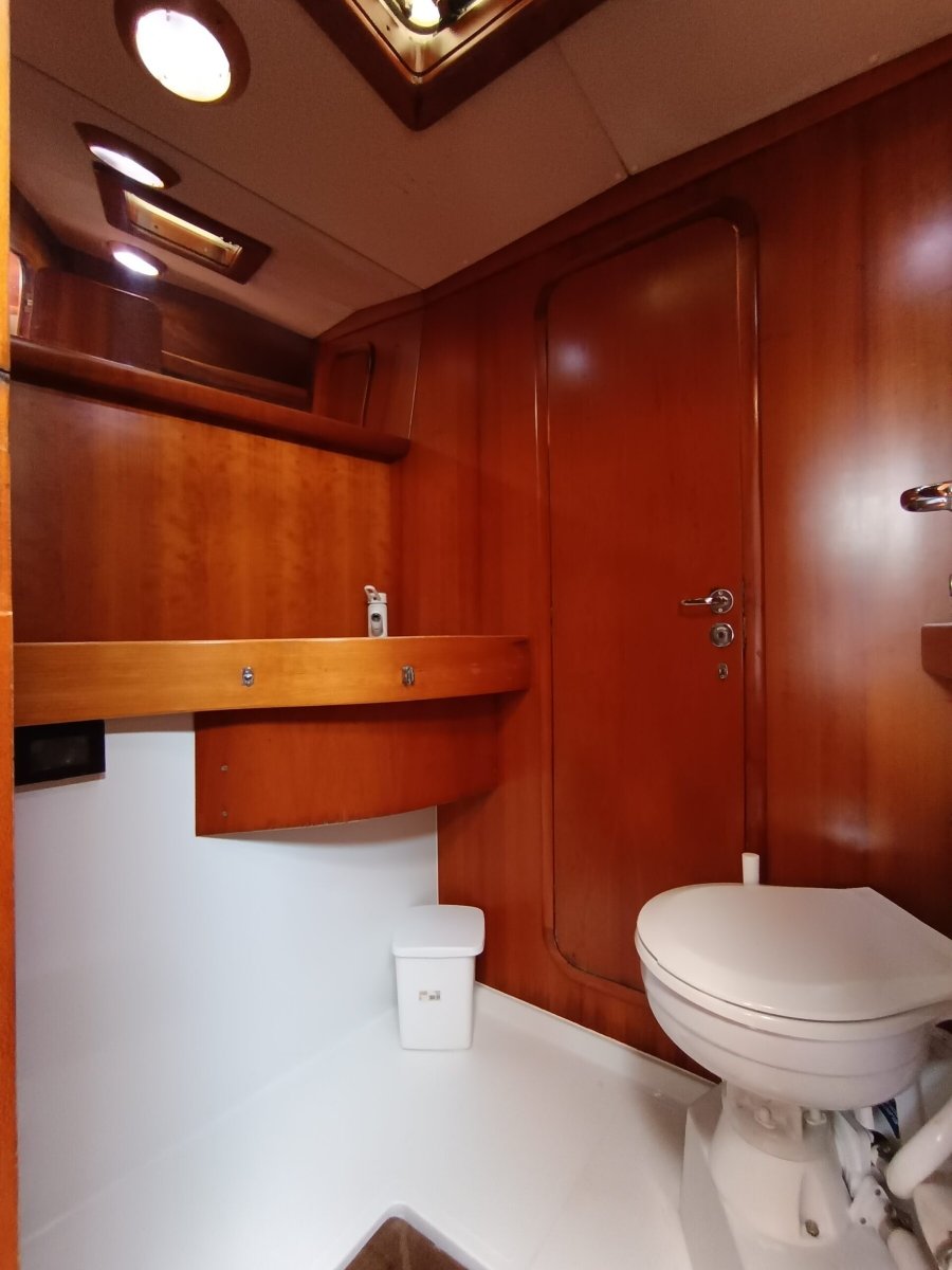 Velero - Comar Yachts - 3 baños
