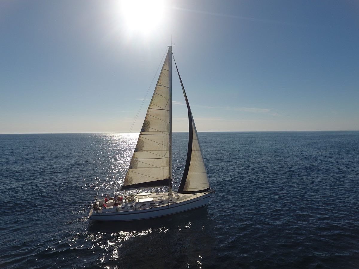 Sailboat - Bénéteau - 6 cabins