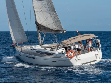 Weekend a bordo per vivere il SailGP Valencia dal mare.