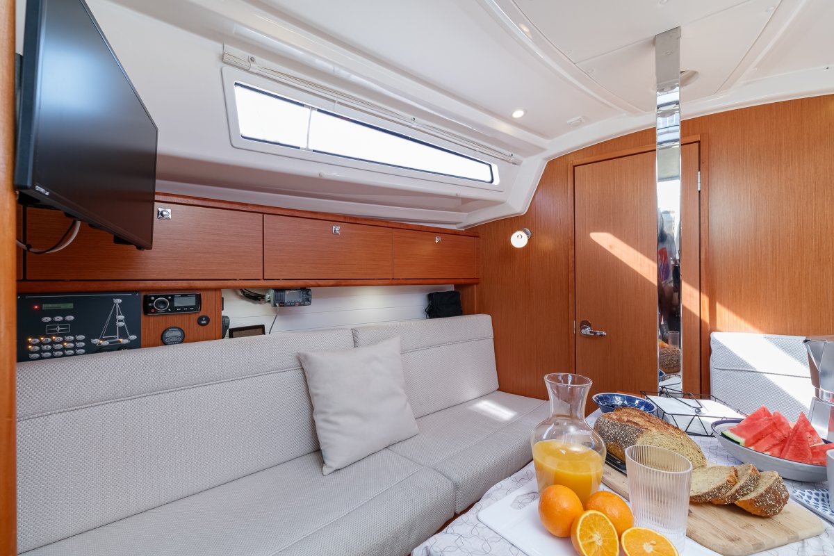 Sailboat navigation experience in the Rías Baixas