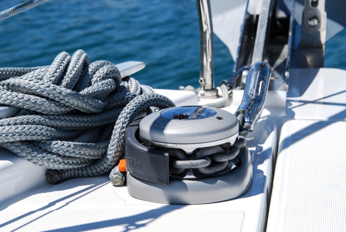 Sailboat - Bénéteau - 4 cabins