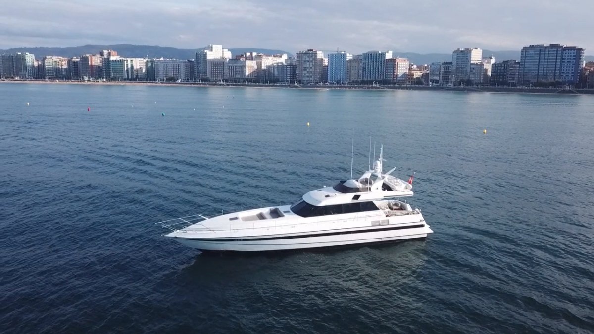 Motorboat - Magnum Marine - 24 meters