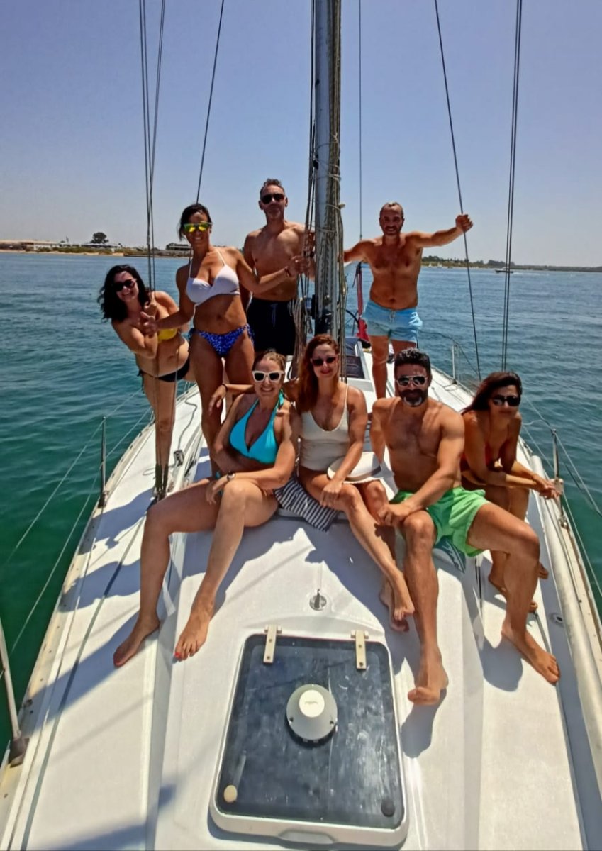 Navigation lernen auf einem Segelboot entlang der Küsten von Huelva