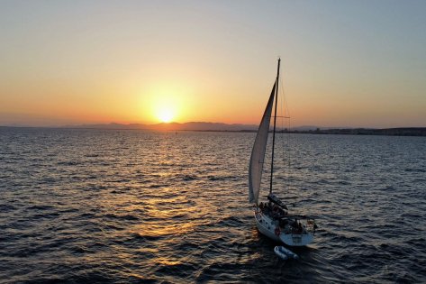 Atardecer a bordo en la Isla de Tabarca