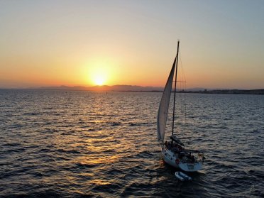 Atardecer a bordo en la Isla de Tabarca